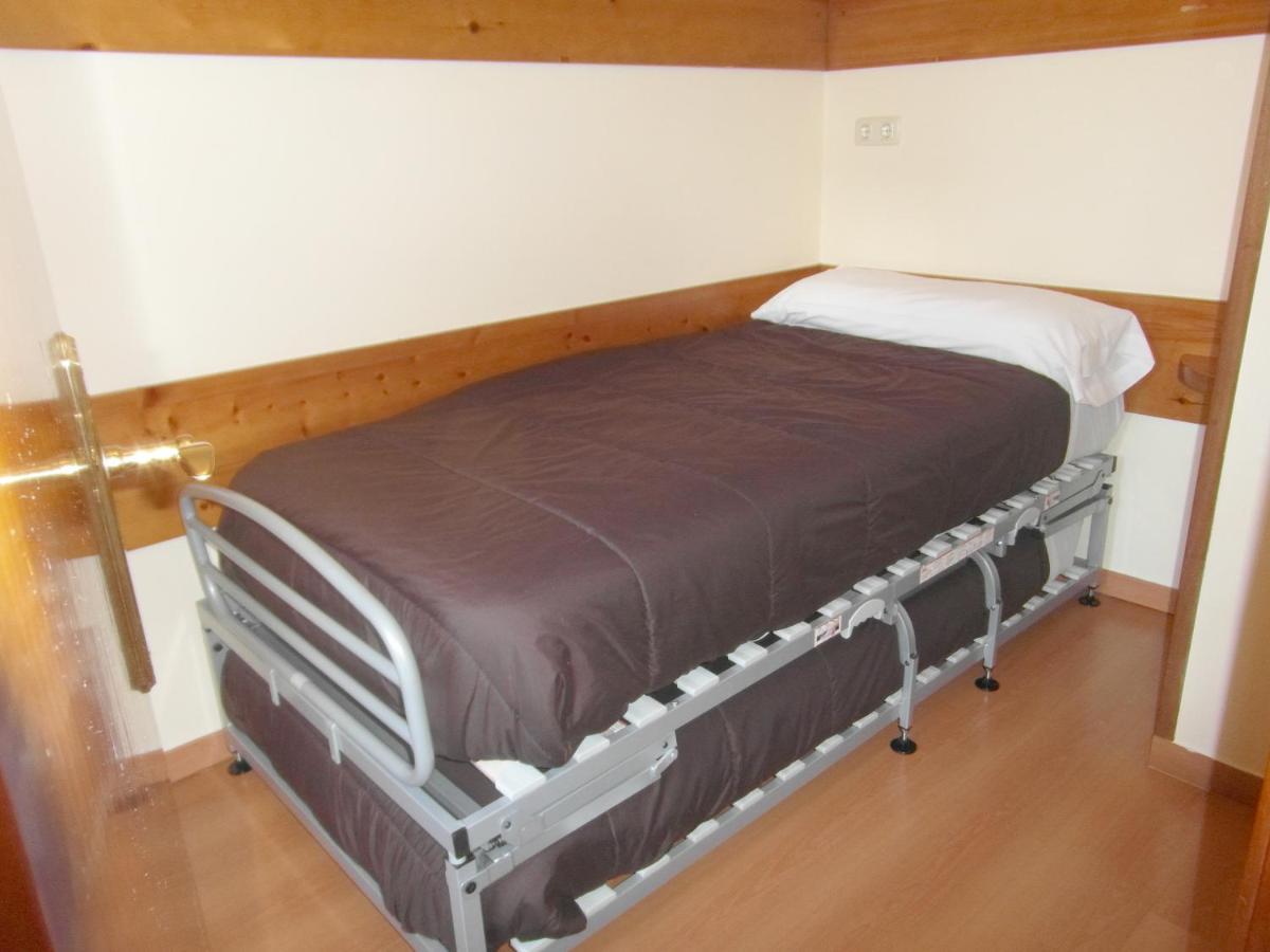 Apartamentos Los Lagos Бенаск Екстериор снимка